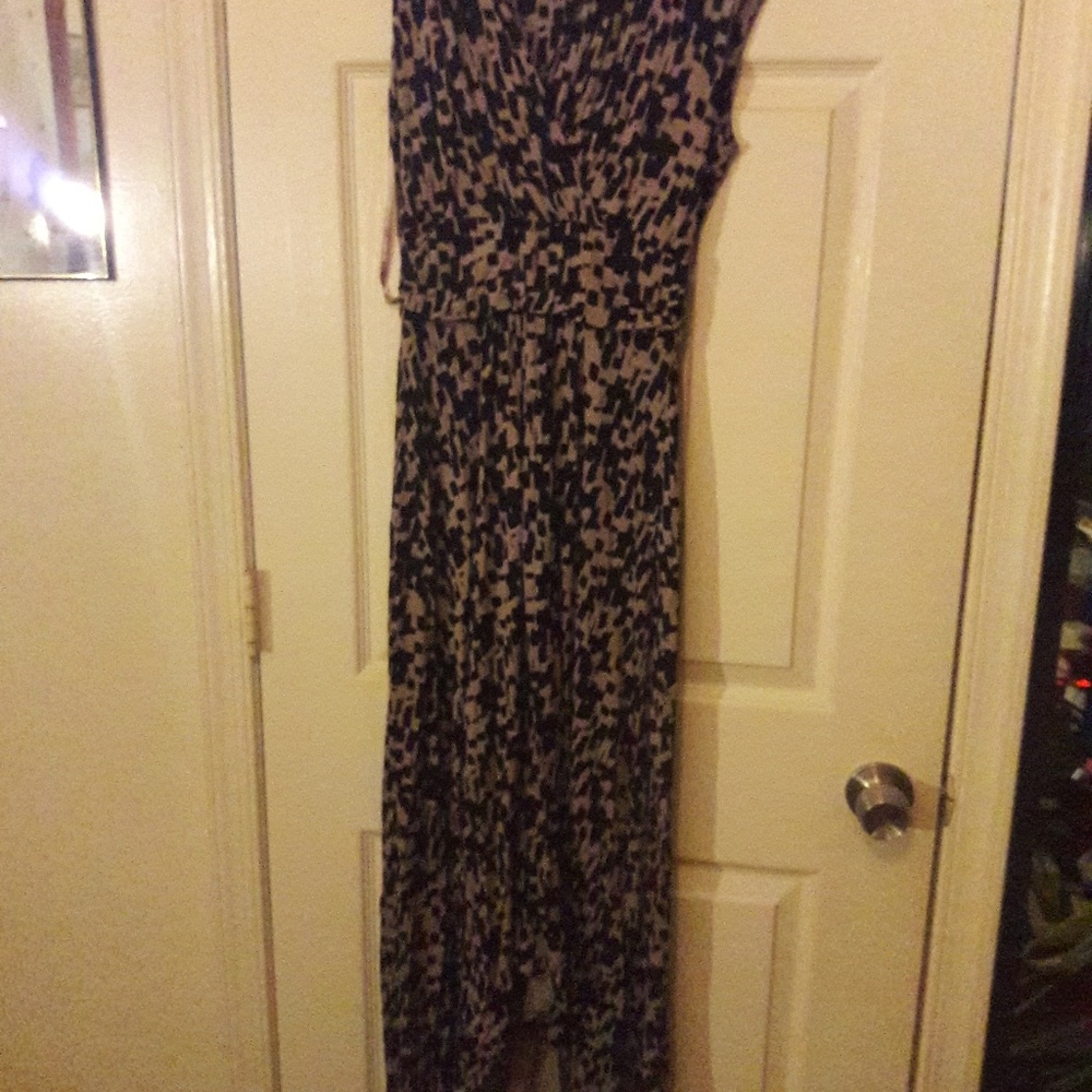 Dress - Picture 4 of 4